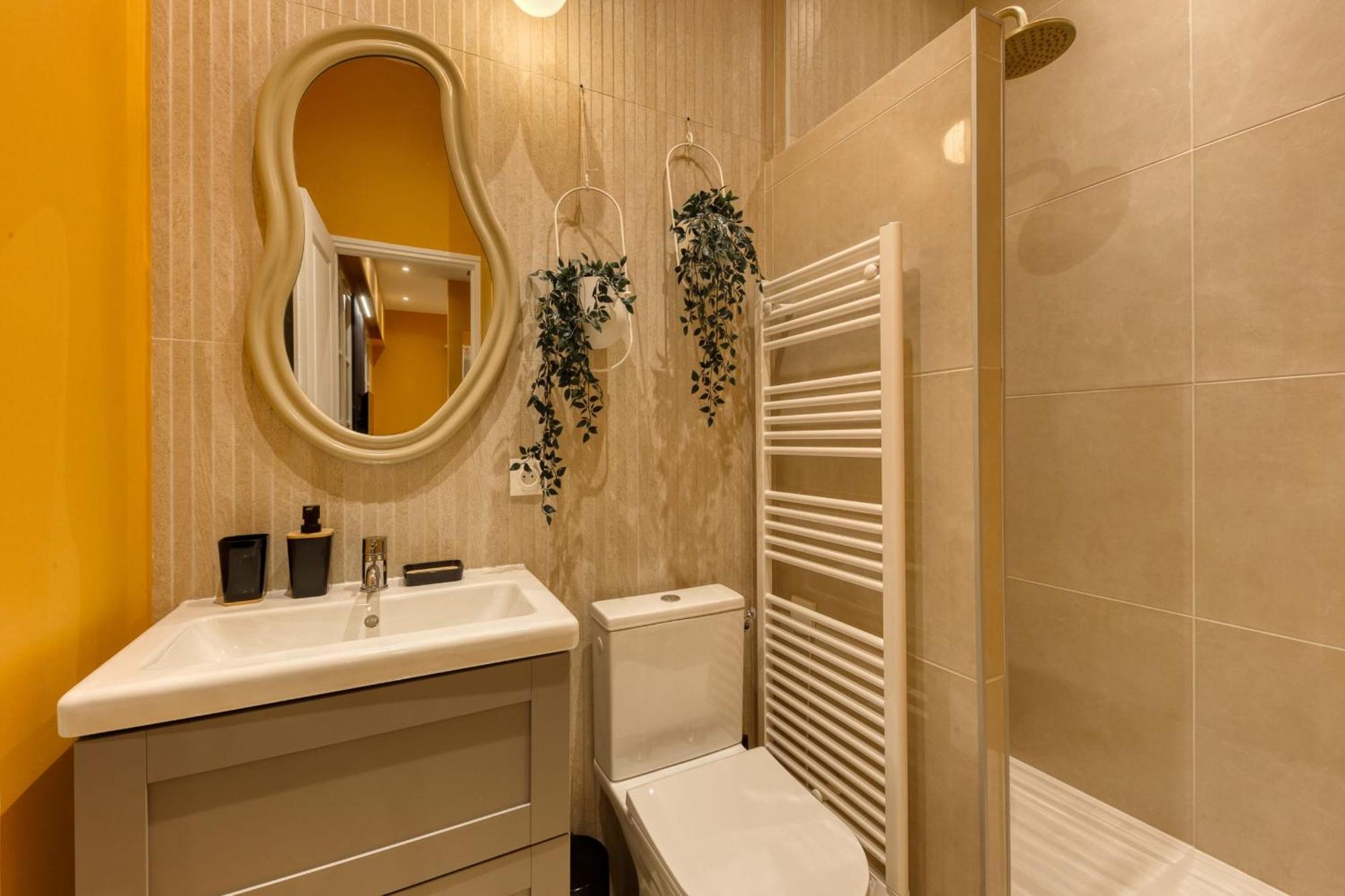 Deluxe Spa Suite Caramel Sweetness Melun Exterior photo